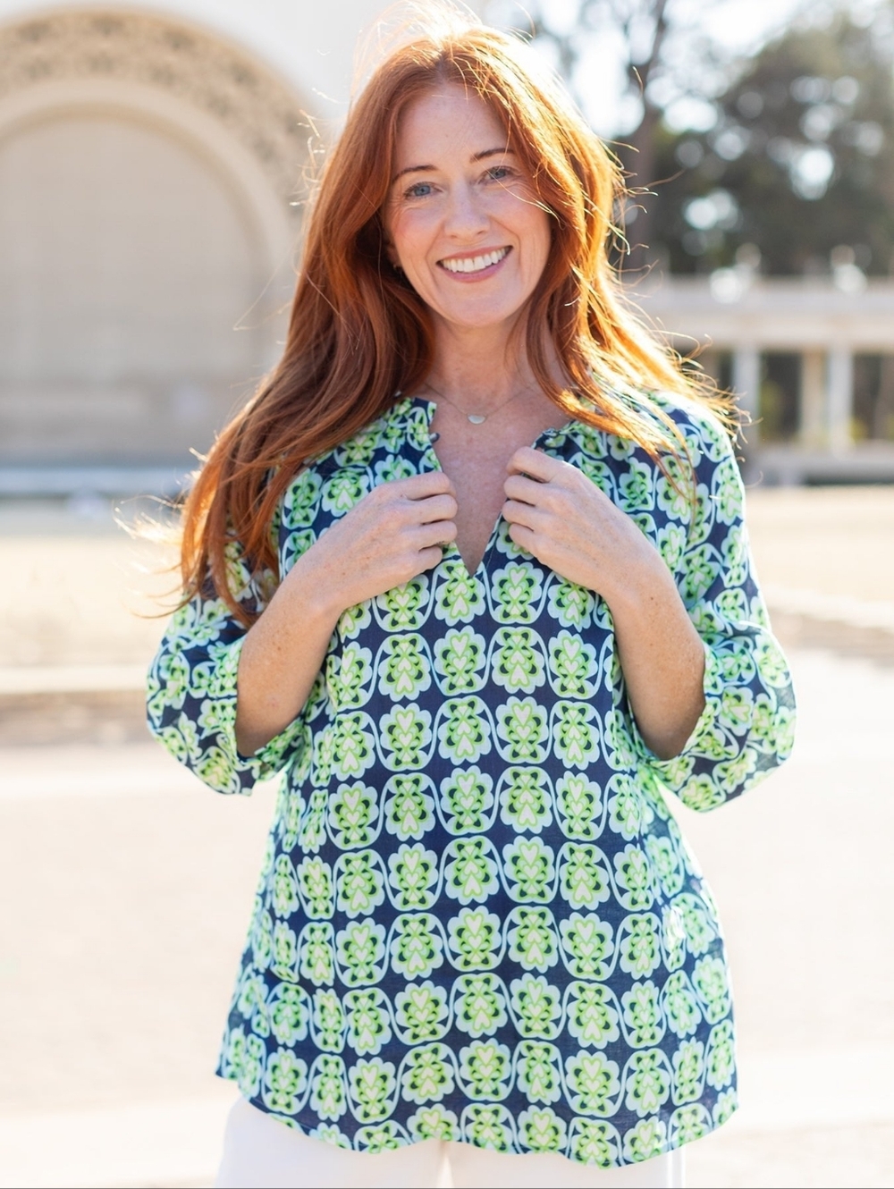 Lesley Evers CAMILLE Linen Top in Heart Flower Blue